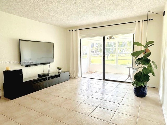 2 of 16 - 9355 Sw 8th St 101, Boca Raton, FL