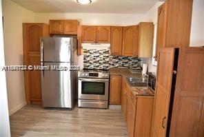2 of 2 - 3162 N Sheridan Ln 161, Hollywood, FL