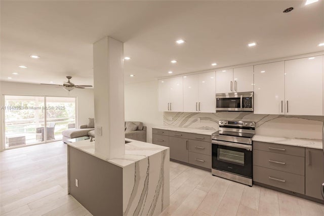 3 of 26 - 4100 N 58th Ave 208, Hollywood, FL