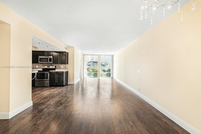 5 of 30 - 501 Three Islands Blvd 519, Hallandale Beach, FL