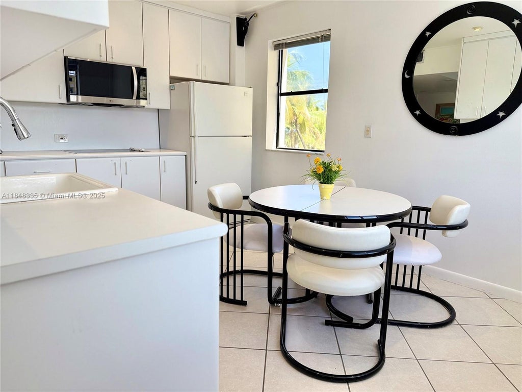 1390 Ocean Dr 3, Miami Beach