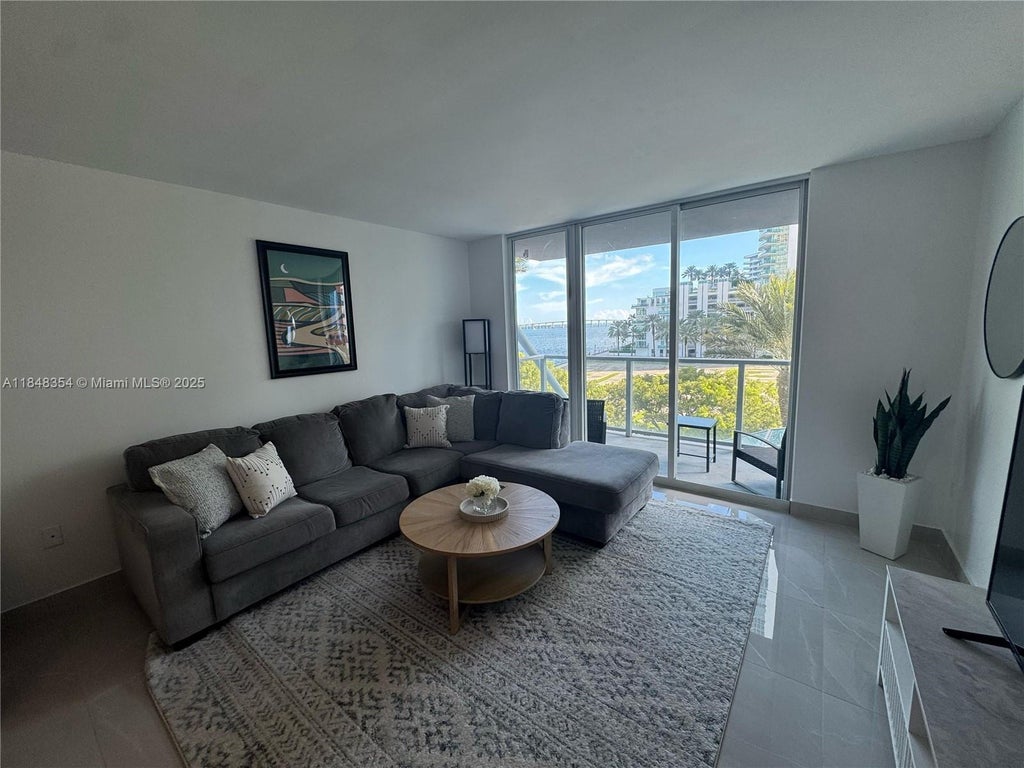 1155 Brickell Bay Dr 307, Miami