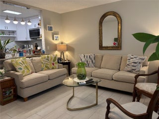 Photo of Listing #A11847886