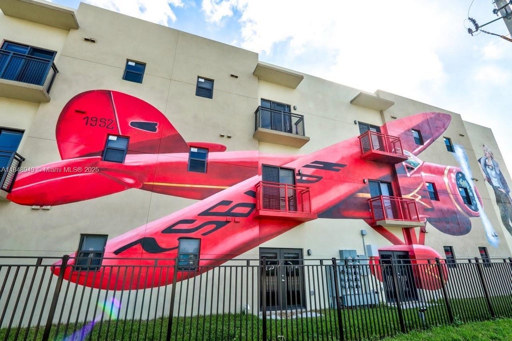 339 W 78th Road 203, Hialeah