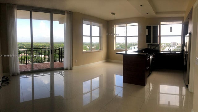 4 of 23 - 1607 Ponce De Leon Blvd 12e, Coral Gables, FL