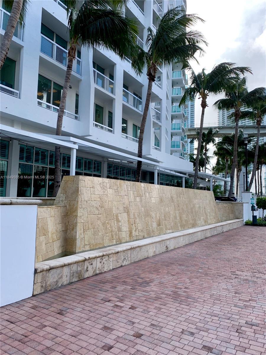 41 Se 5th St 1011, Miami