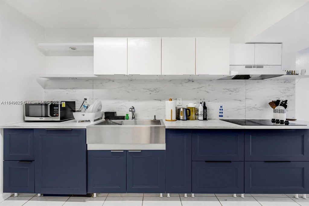 18001 N Bay Apt 505, Sunny Isles Beach