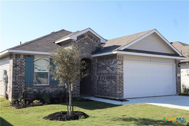 1056 Chachalaca Court, Seguin