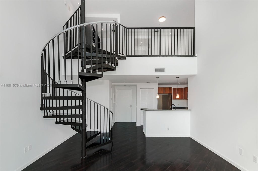 300 S Biscayne Blvd Loft 826, Miami