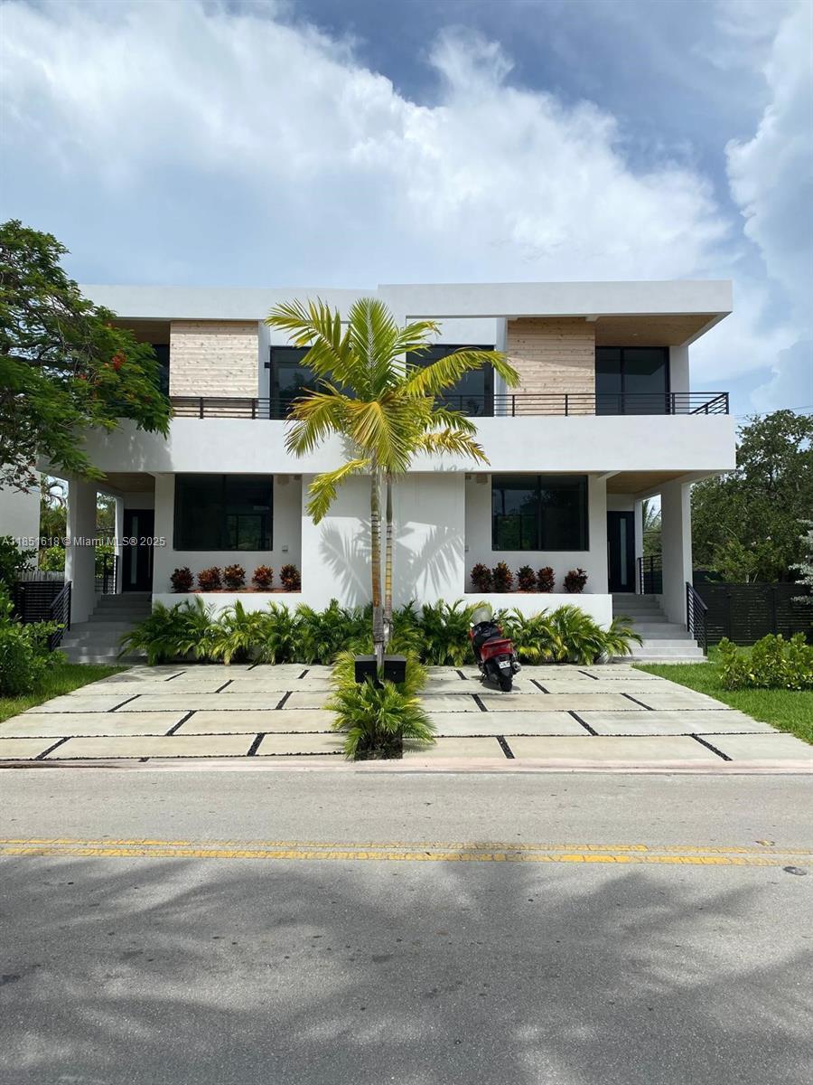570 Fernwood Rd A, Key Biscayne