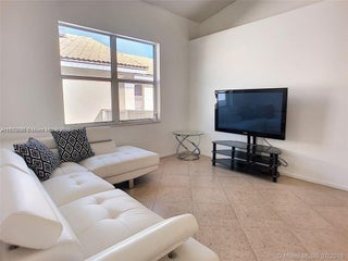 Photo of Listing #A11852838