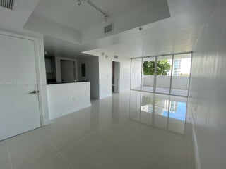 Photo of Listing #A11852913