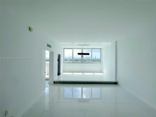 Photo of Listing #A11853046