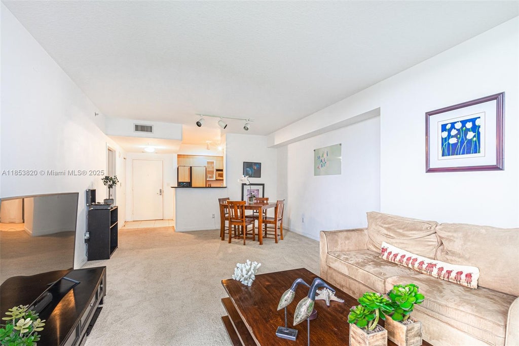 335 S Biscayne Bl 902, Miami