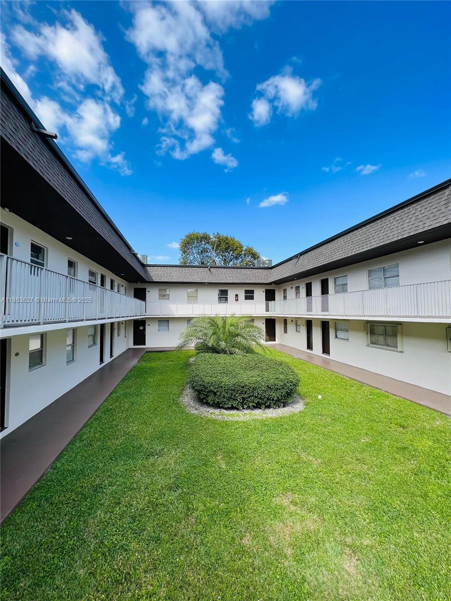 8601 Sw 94th St 204w, Miami