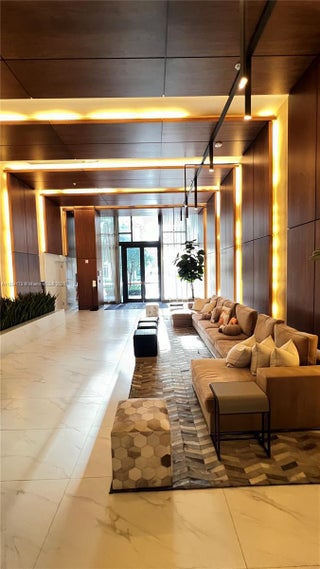 Photo of Listing #A11854173