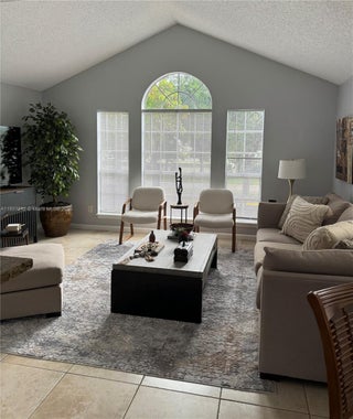 Photo of Listing #A11852212