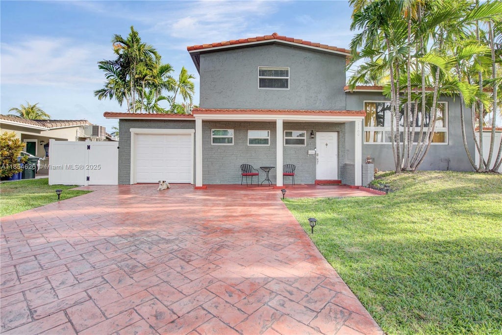 1100 Ne 4th St, Hallandale Beach