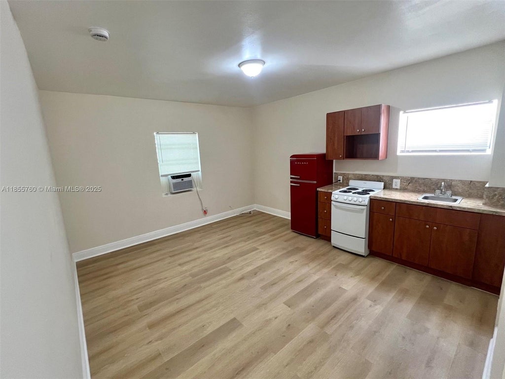 8411 Biscayne Blvd 8, Miami