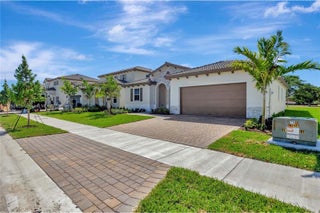 Photo of Listing #A11855823