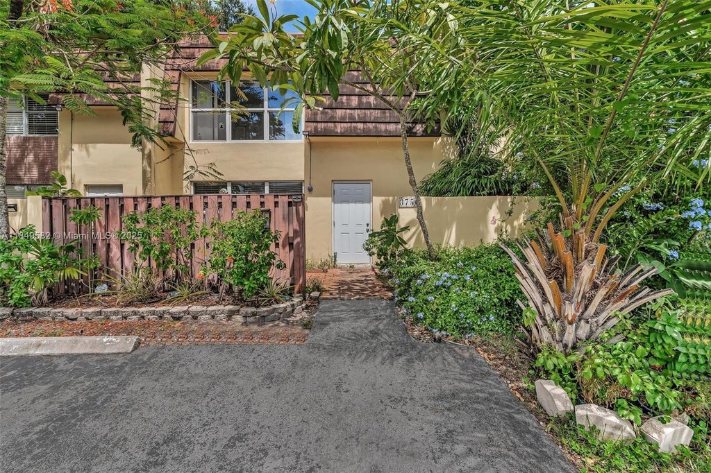 3750 Sw 60th Ter 1, Davie