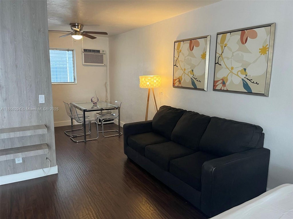 740 Michigan Ave 9, Miami Beach