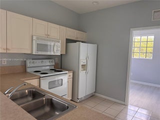 Photo of Listing #A11856539