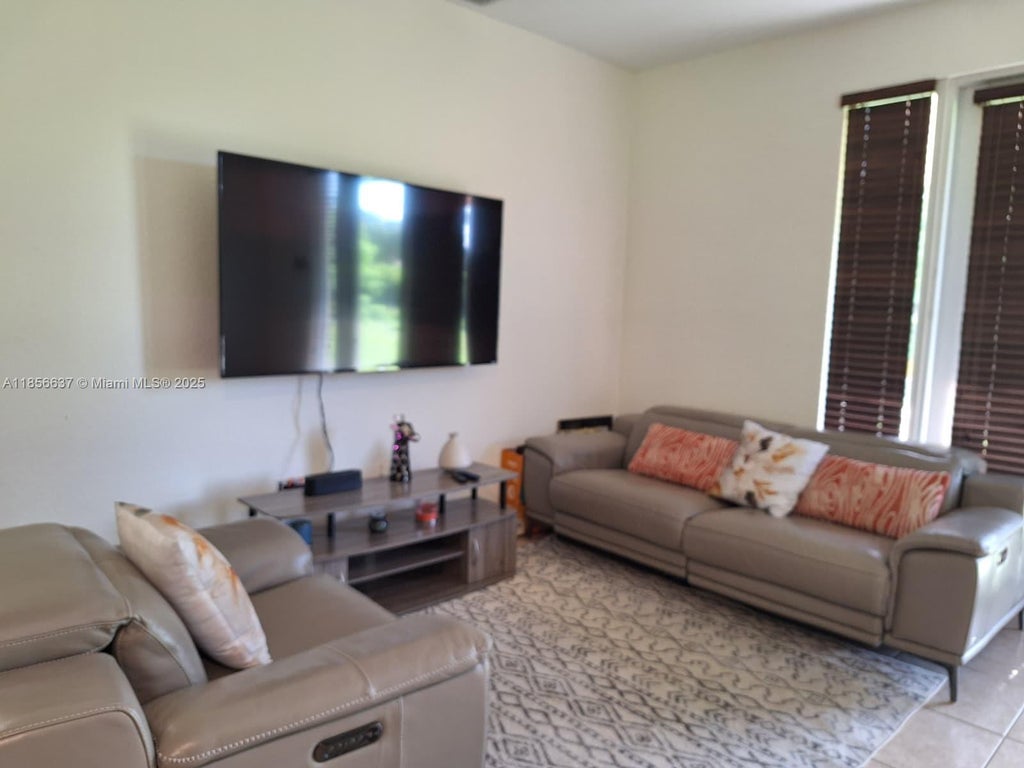 N/A, Cutler Bay