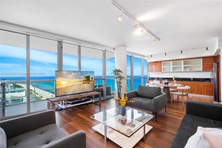 Photo of Listing #A11856973