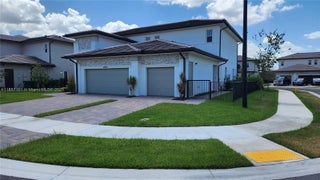 Photo of Listing #A11857101