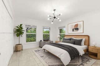 Photo of Listing #A11856113