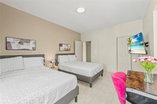 Photo of Listing #A11857305