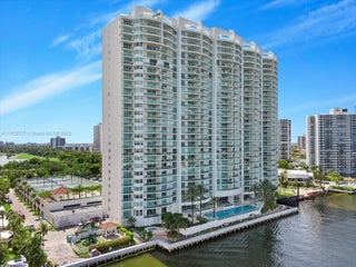 Photo of Listing #A11853517