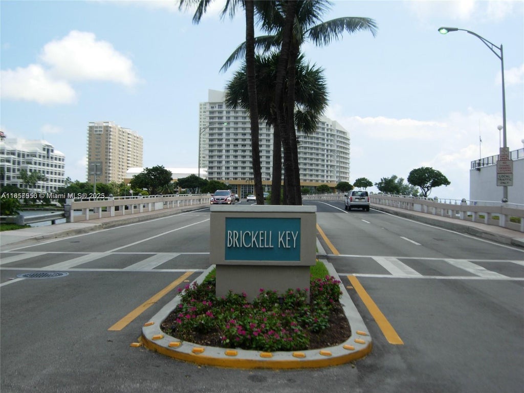 770 Claughton Island Dr 1605, Miami