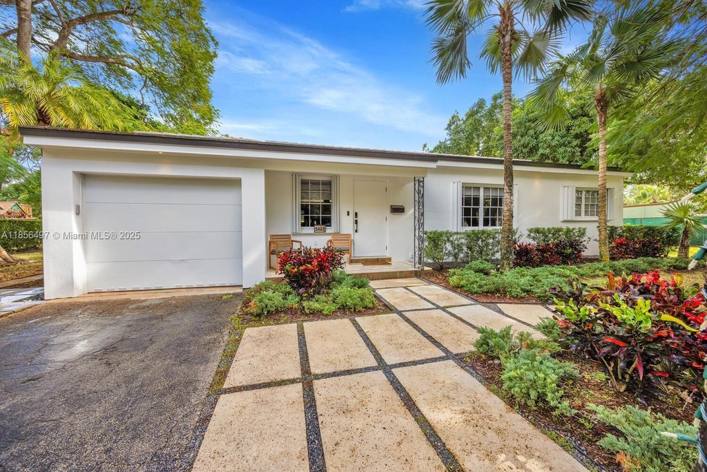 5827 Sw 69th Ct, Miami
