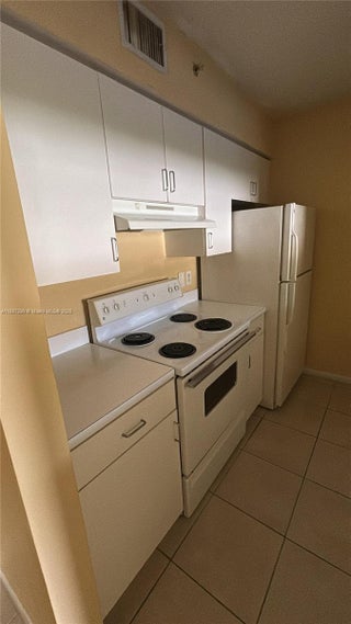 Photo of Listing #A11857290