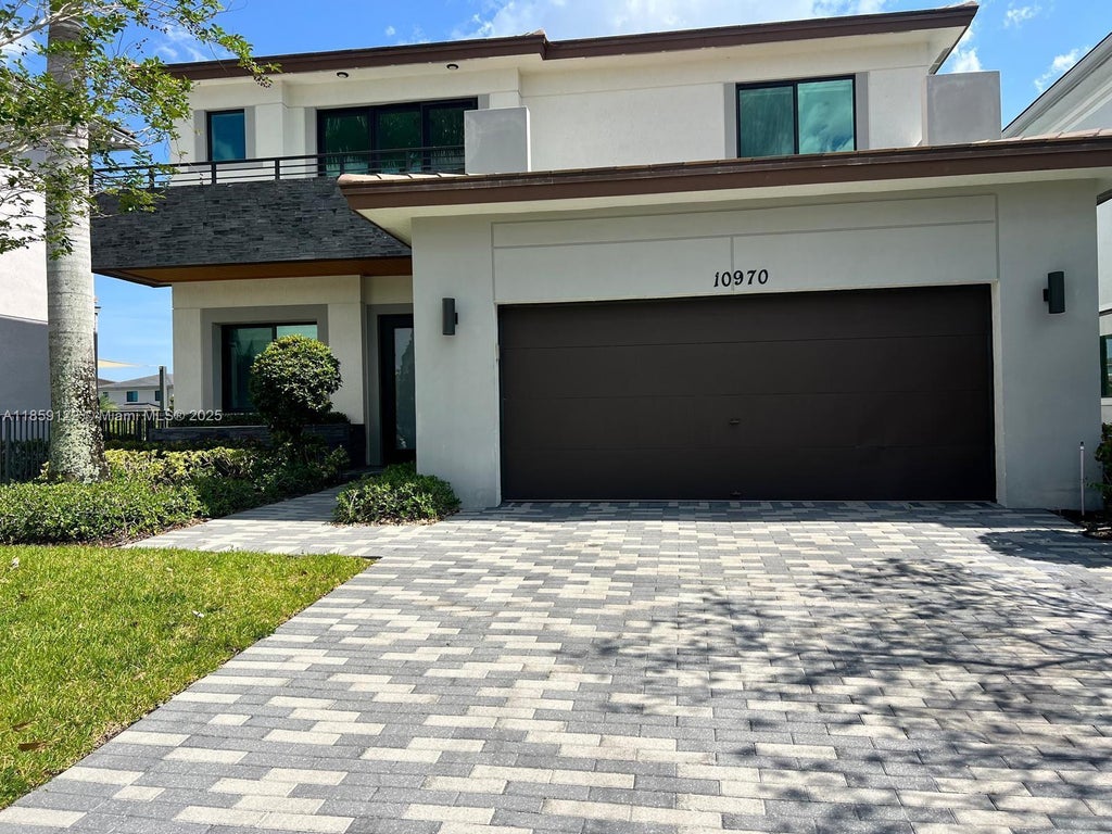 10970 Pacifica Way, Parkland