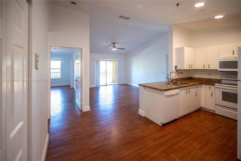 5600 Nw 61st St 1017, Coconut Creek