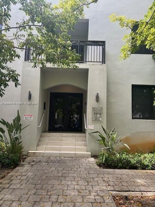 Photo of Listing #A11859586