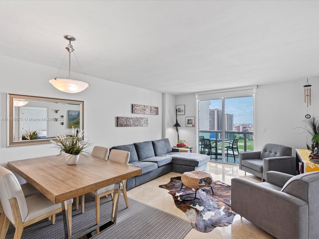 1800 N Bayshore Dr 2406, Miami