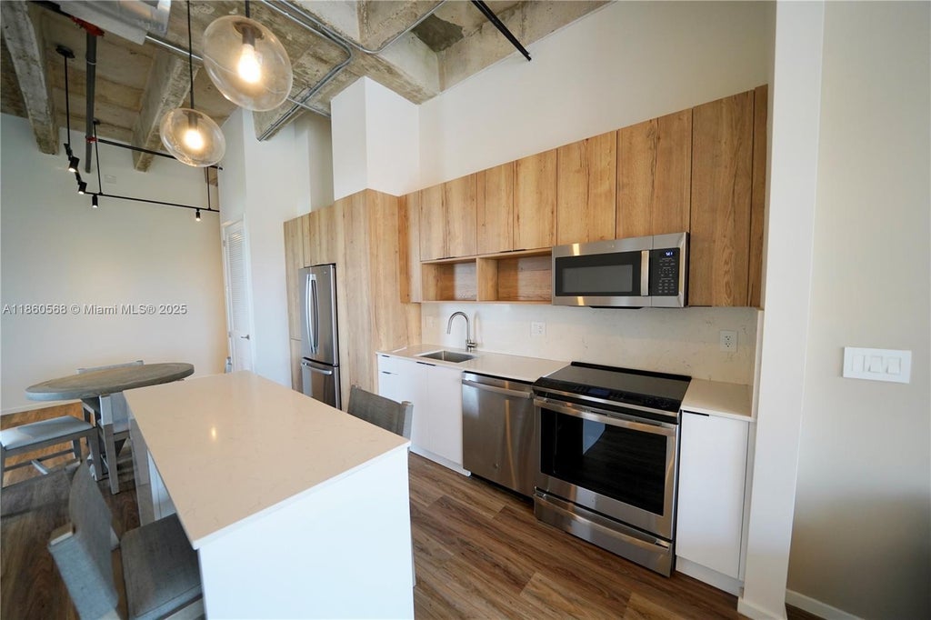 7920 Ne 2nd Ave 413, Miami