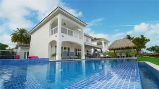 Photo of Listing #A11860932