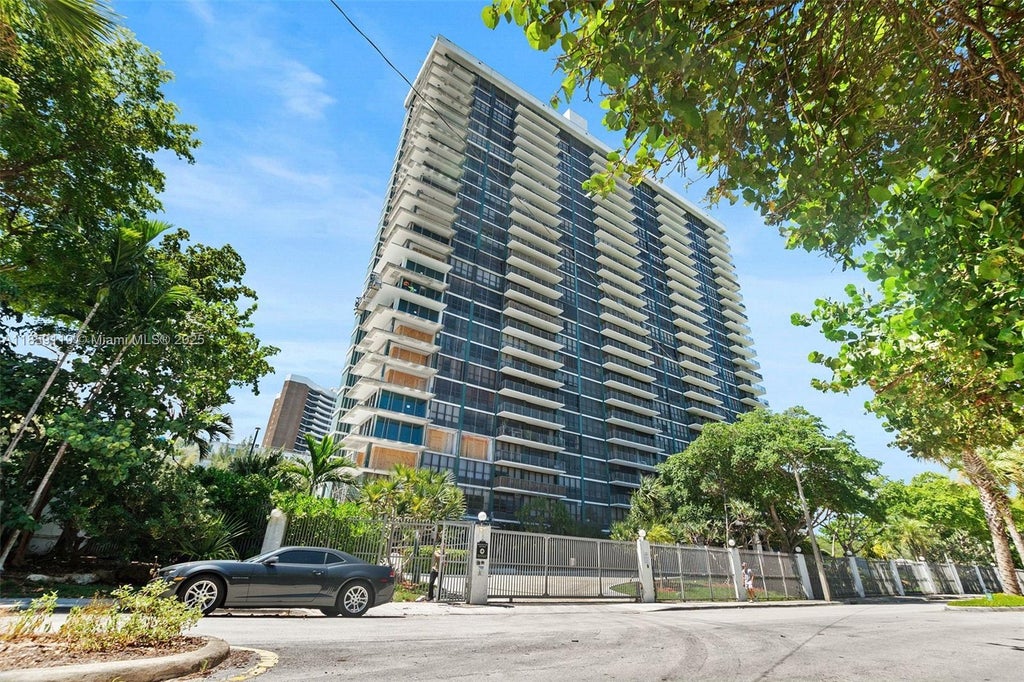 780 Ne 69th St 905, Miami