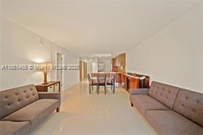 Photo of Listing #A11861455