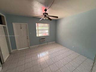 Photo of Listing #A11861722