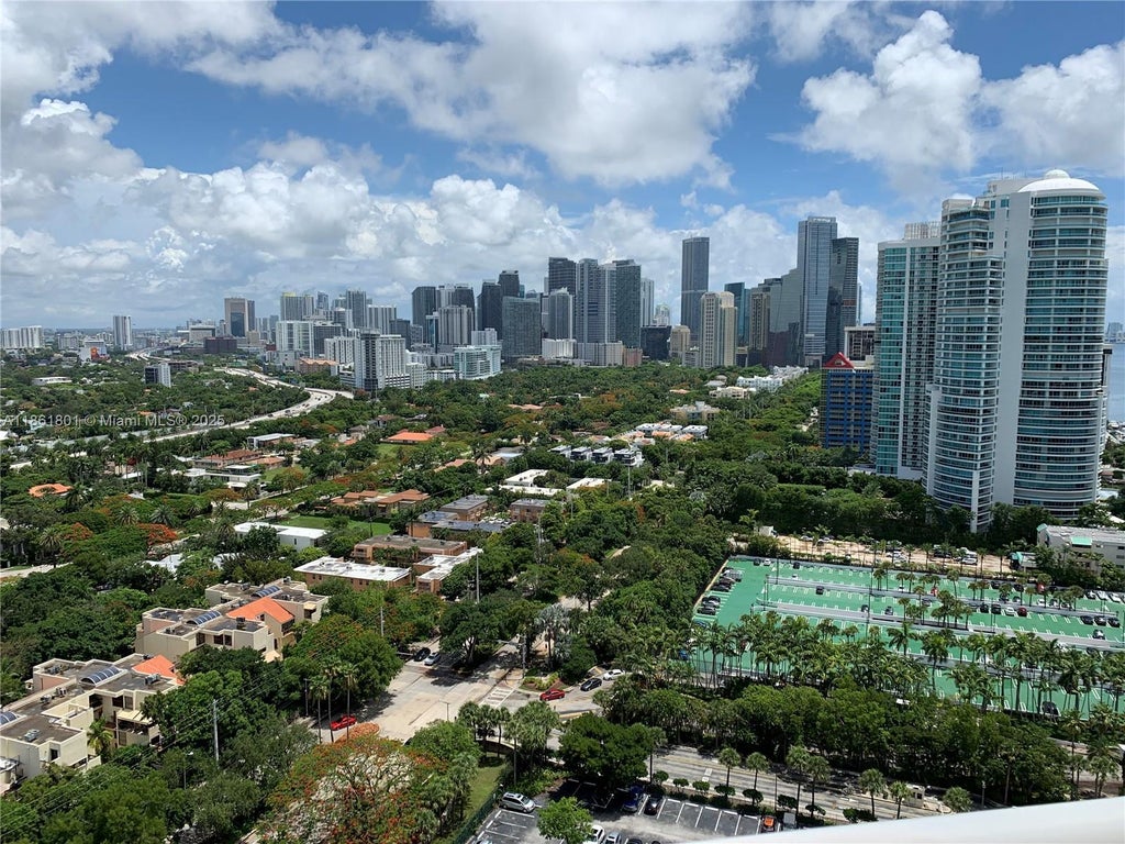 2475 Brickell Ave 2504, Miami