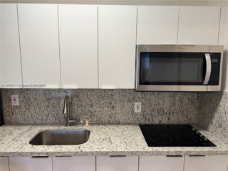 Photo of Listing #A11862214