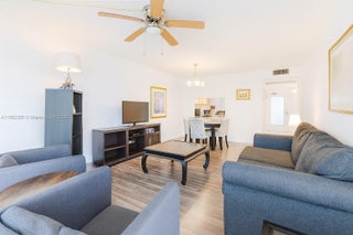 Photo of Listing #A11862385