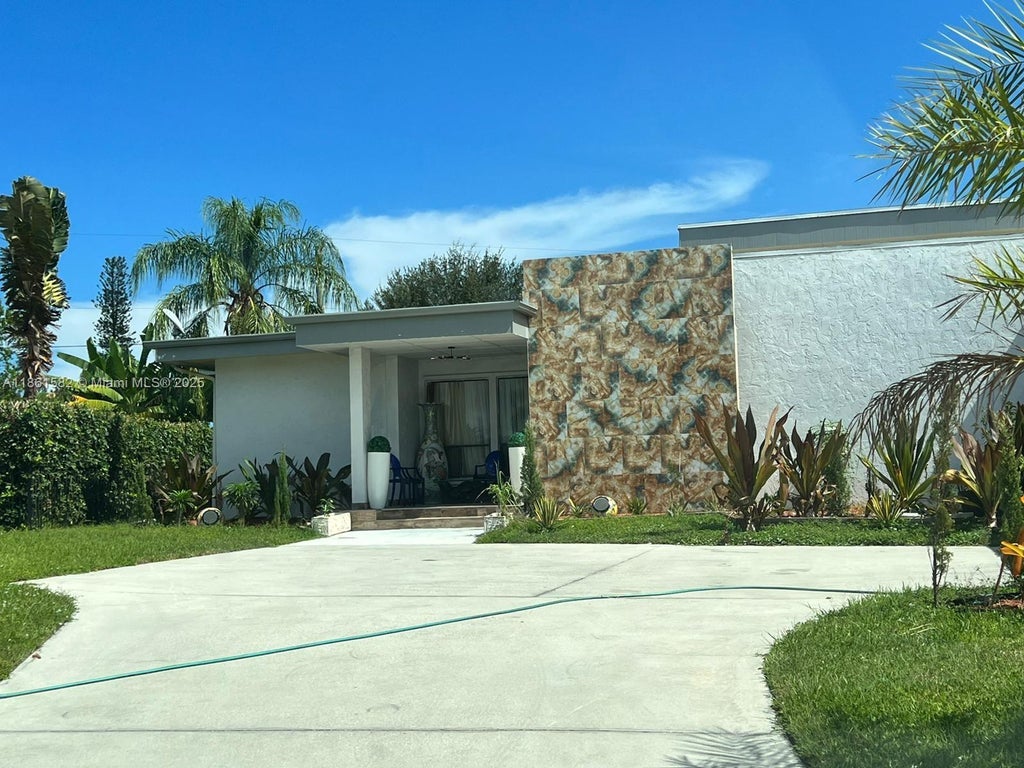 3210 E Medinah Cir E, Lake Worth