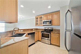 Photo of Listing #A11863777